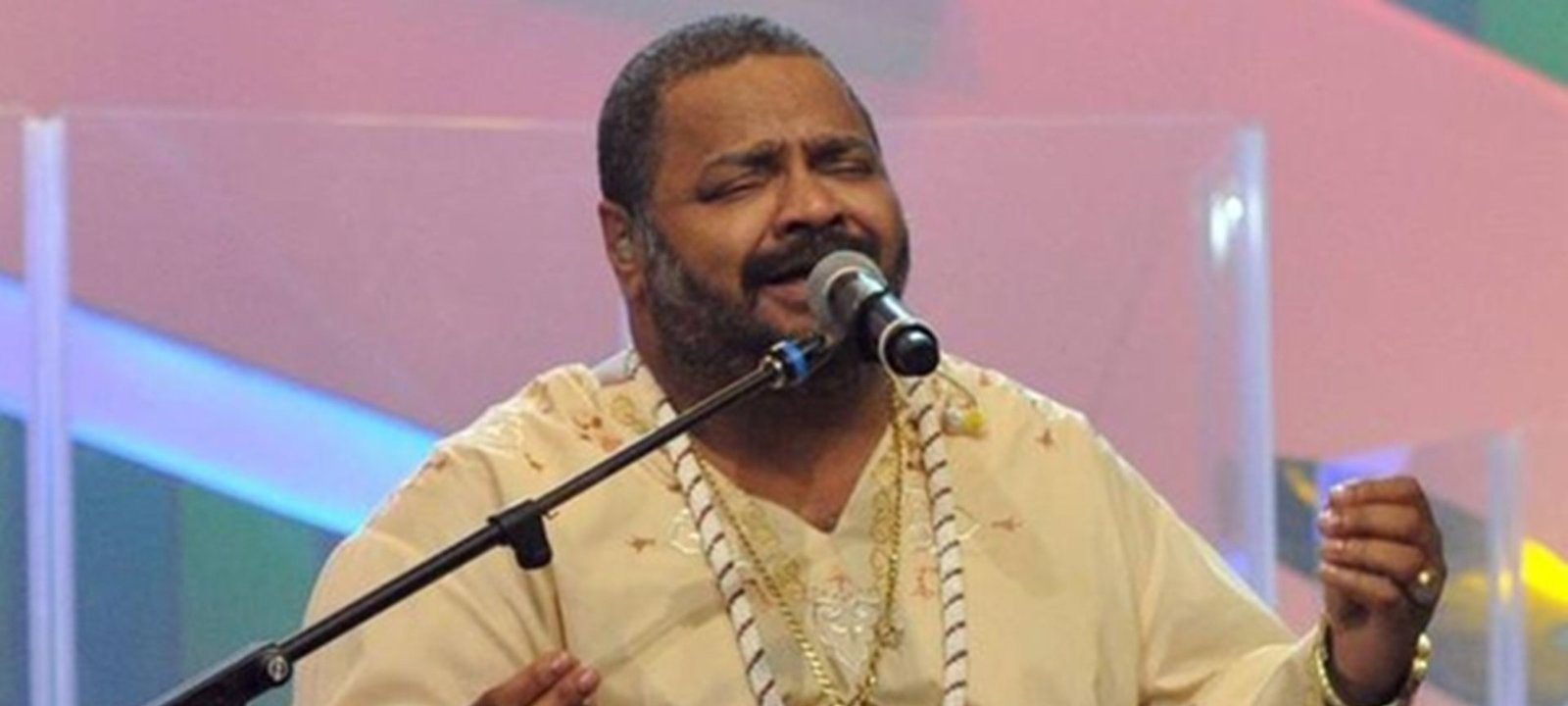 Família de Arlindo Cruz agradece manifestações e pede autorização prévia para uso da imagem do artista - Imagem do artigo