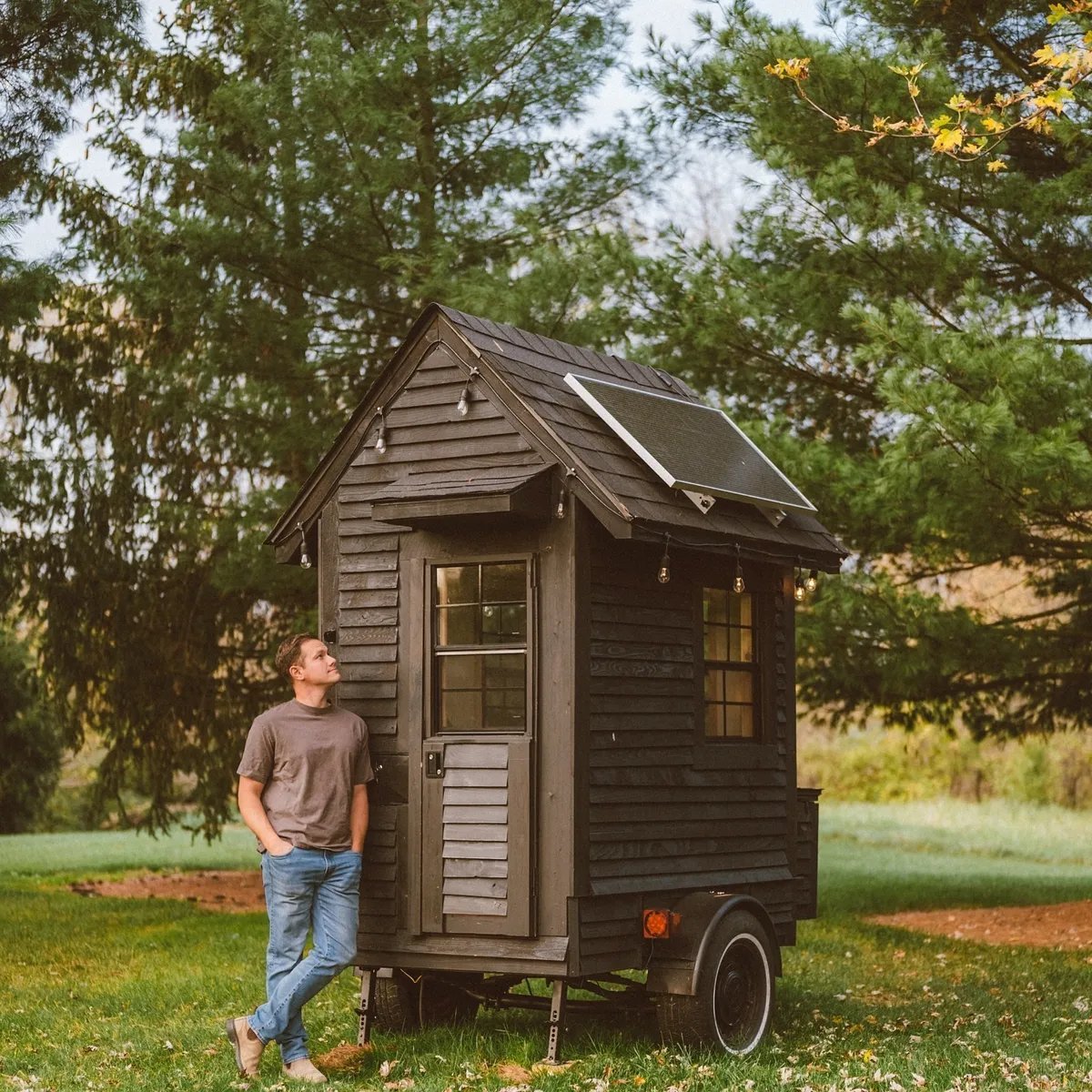 Jovem de Ohio constrói minicasa de 1,77 m² por R$ 27 mil - Imagem do artigo