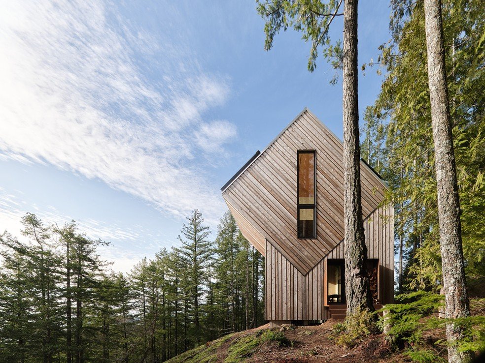 Cabana pré-fabricada de três andares redefine a paisagem da Ilha Keats, no Canadá - Imagem do artigo original