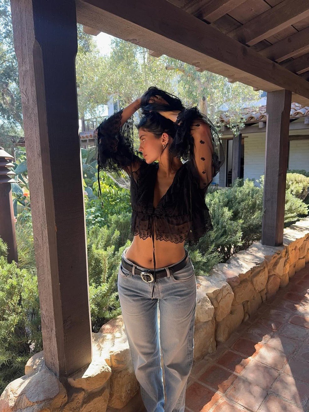 Kylie Jenner agradece a Kendall por organizar comemoração de seus 28 anos - Imagem do artigo original
