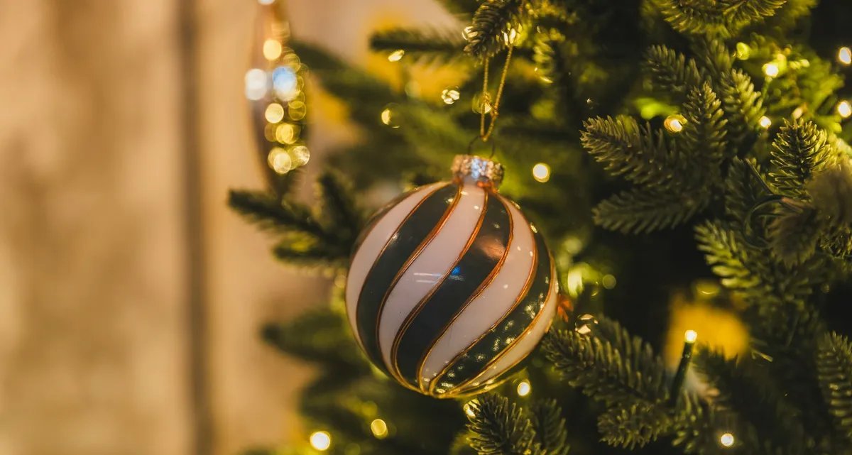 Cinco deslizes frequentes na decoração de Natal e como driblá-los - Imagem do artigo