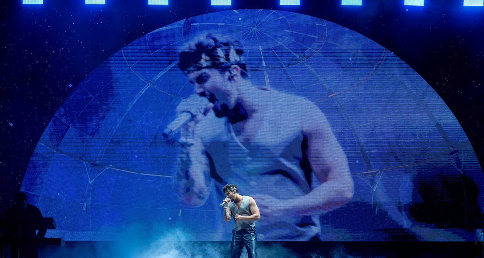 Luan Santana fecha turnê europeia com público recorde na OVO Arena Wembley - Imagem do artigo original