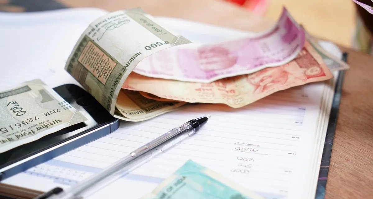 Guia destaca estratégias simples para mulheres assumirem o controle das finanças - Imagem do artigo original