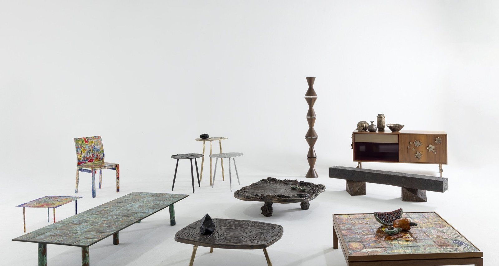 Atoriē leva artistas contemporâneos ao universo do mobiliário em mostra na Casa Iramaia - Imagem do artigo