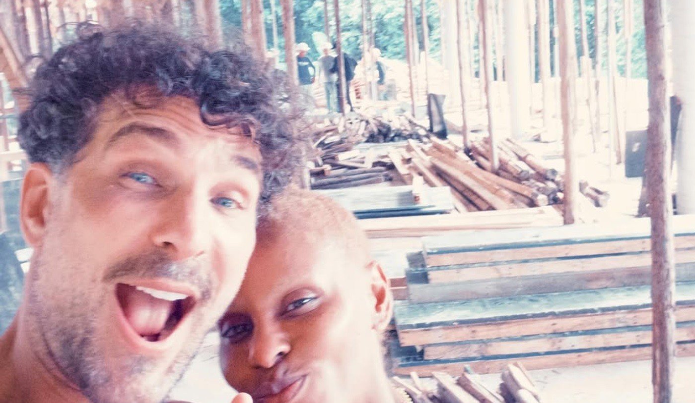 Aline Wirley e Igor Rickli acompanham início das obras da nova casa no Rio - Imagem do artigo