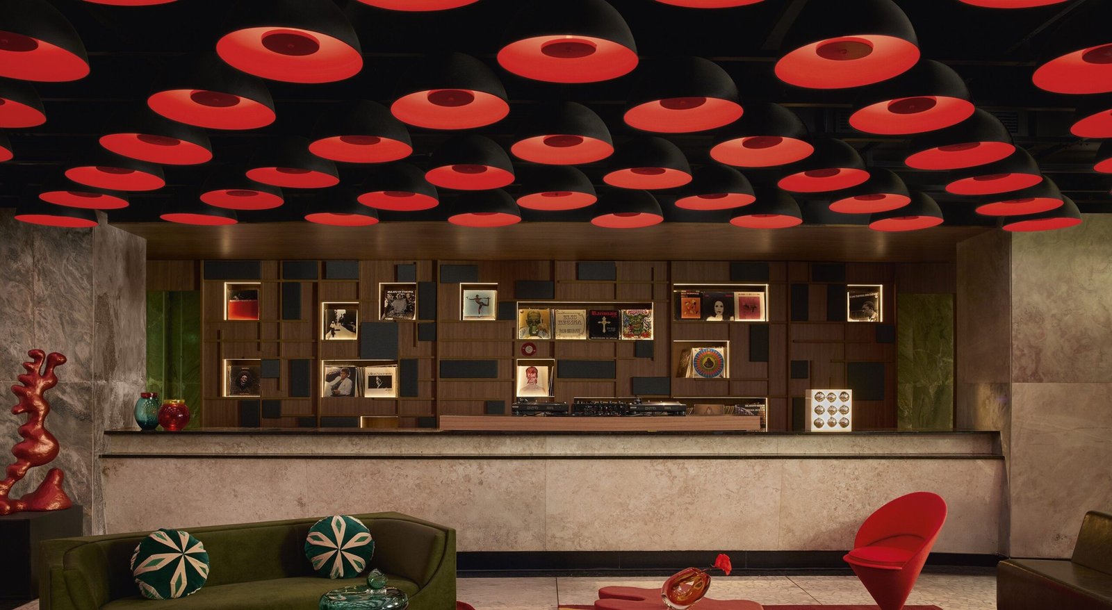 Formosa Hi-Fi recebe ambientes que celebram o centenário de Verner Panton - Imagem do artigo